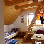 Privat Obuvnik *